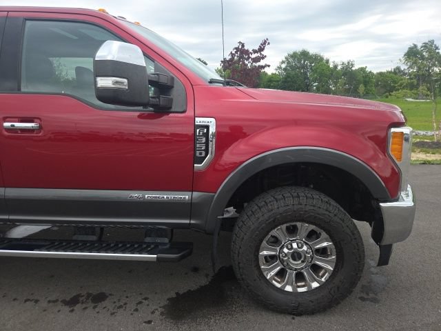 Used 2018 Ford F350 Lariat w/ Lariat Ultimate Package AWD/4WD image 4