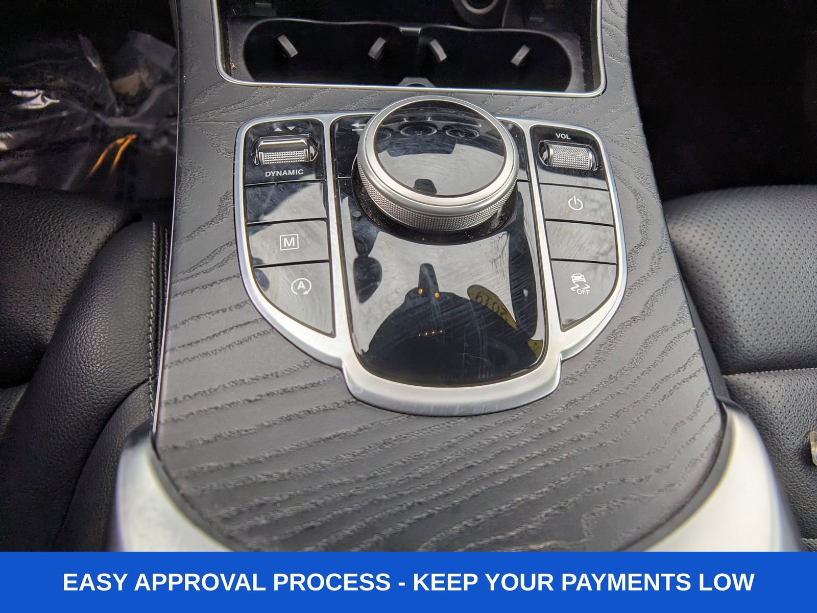 Used 2019 Mercedes-Benz GLC 300 4MATIC w/ Premium Package image 29