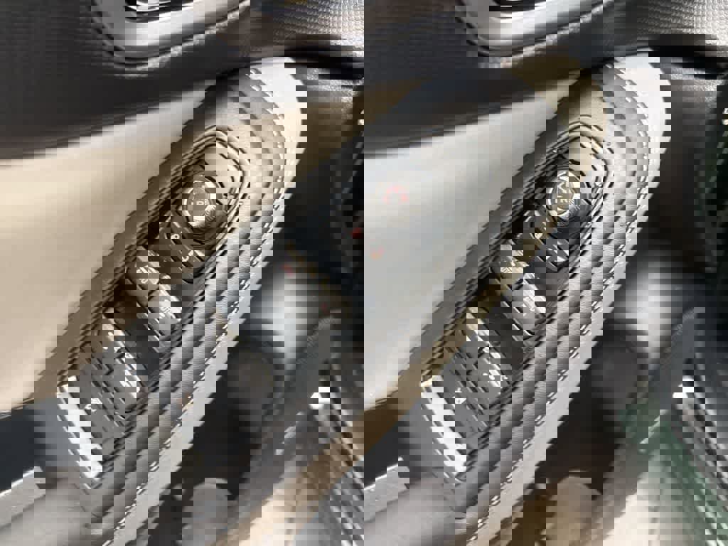 Used 2024 Subaru Forester Limited image 19