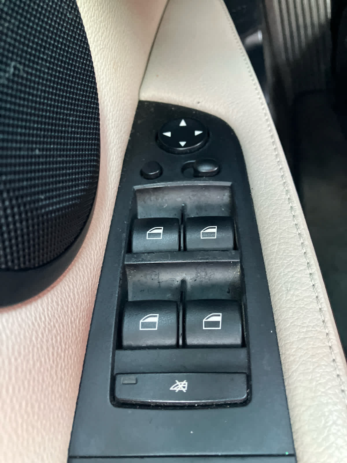 Used 2010 BMW 328i Sedan RWD image 11