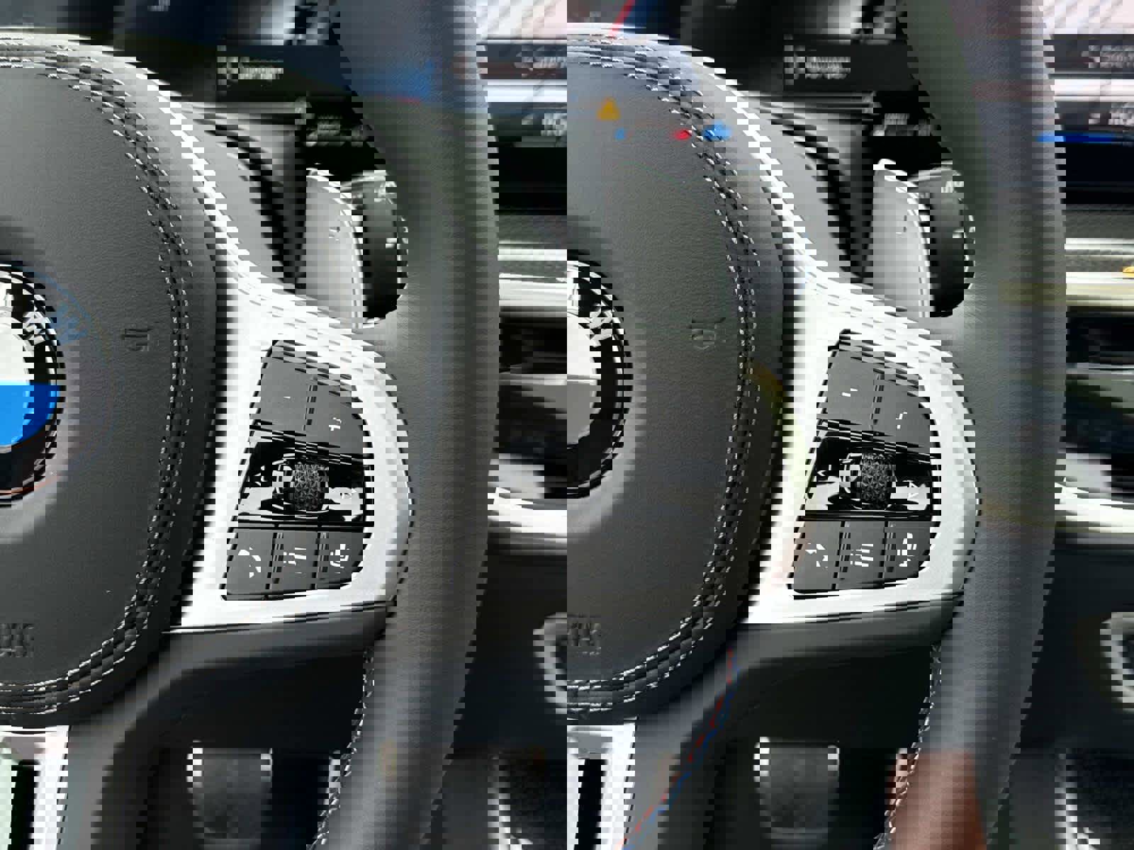 New 2026 BMW X5 M60i image 23