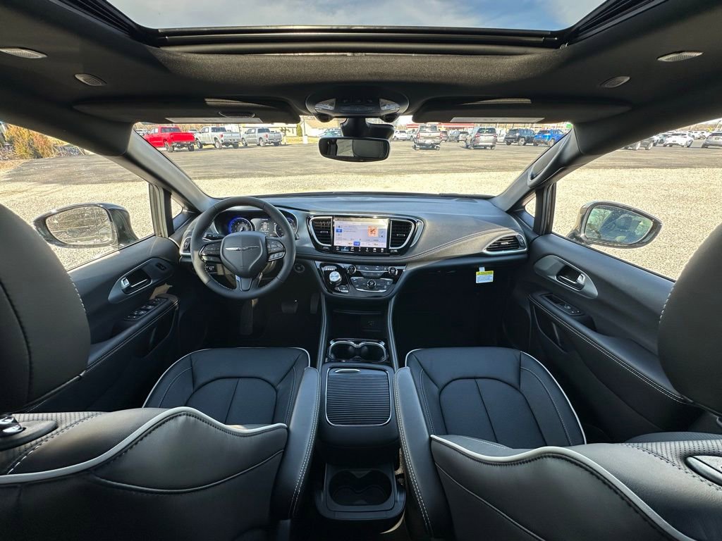 New 2026 Chrysler Pacifica Limited w/ S Appearance Package image 47
