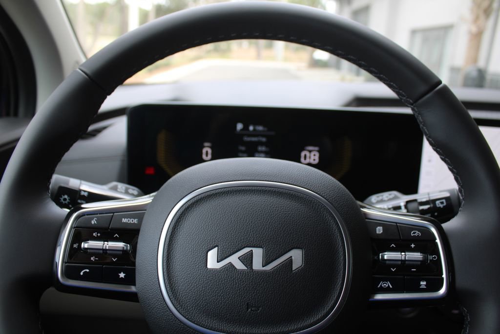 New 2026 Kia Carnival EX FWD image 35