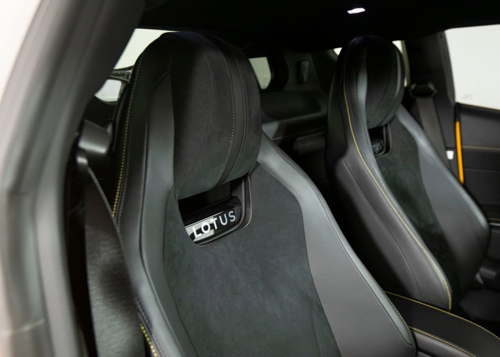 Used 2025 Lotus Emira image 41