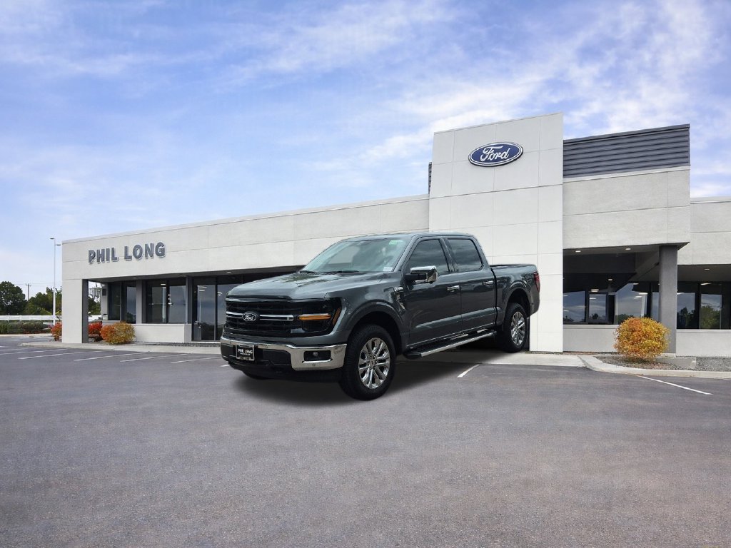 New 2026 Ford F150 XLT w/ Equipment Group 302A MID