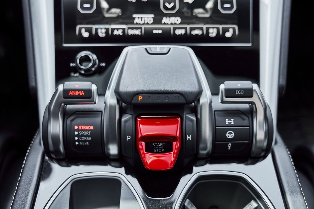 Used 2022 Lamborghini Urus AWD/4WD image 67
