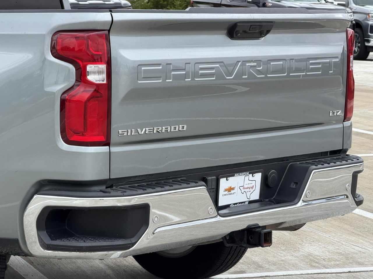 Used 2023 Chevrolet Silverado 1500 LTZ RWD image 7