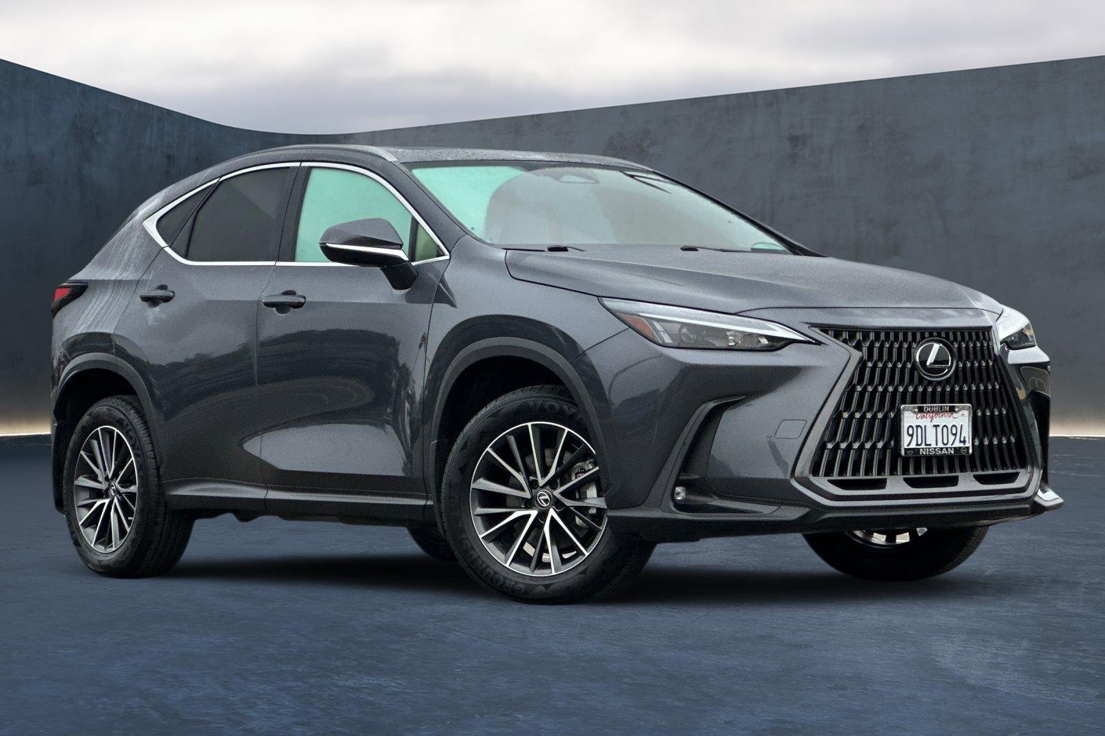 Used 2022 Lexus NX 350 AWD image 2