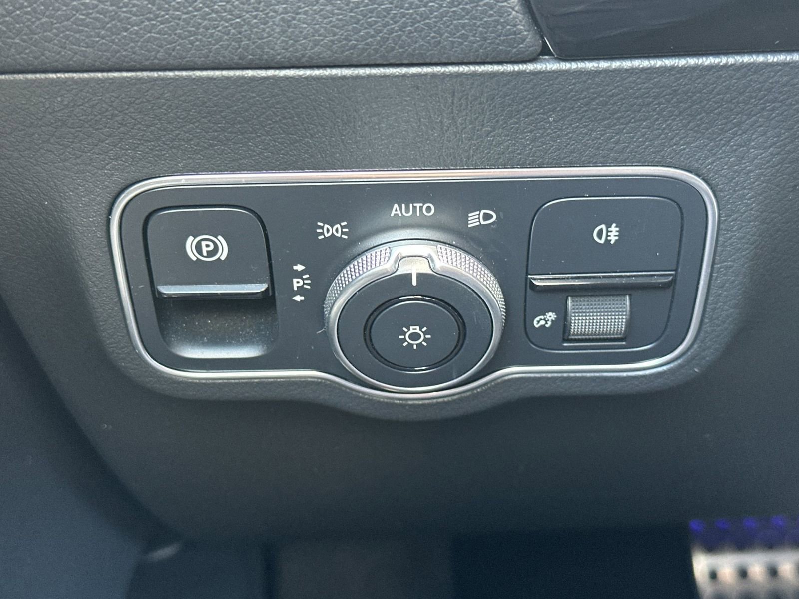 Certified 2022 Mercedes-Benz GLA 250 image 30