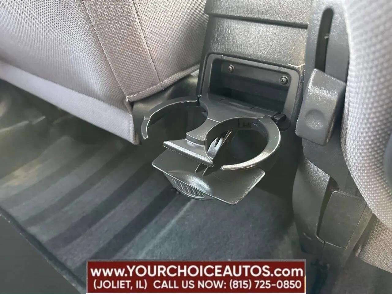 Used 2004 Toyota Matrix image 33