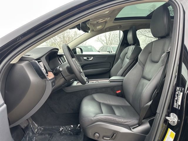 Certified 2023 Volvo XC60 B5 Plus w/ Climate Package image 17