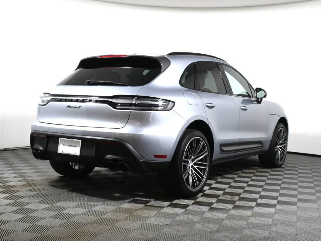 Used 2025 Porsche Macan Turbo AWD/4WD image 7
