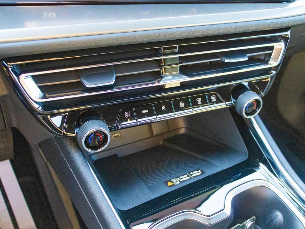 New 2026 Chevrolet Traverse LT w/ Enhanced Driving Package FWD image 62