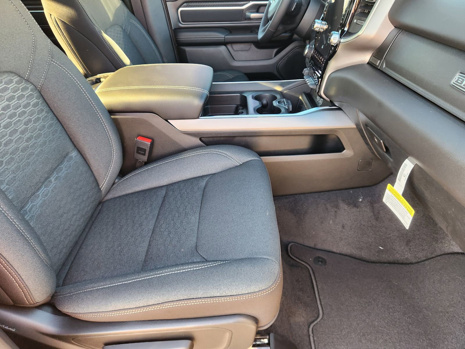 New 2026 RAM 1500 4x4 Crew Cab image 13