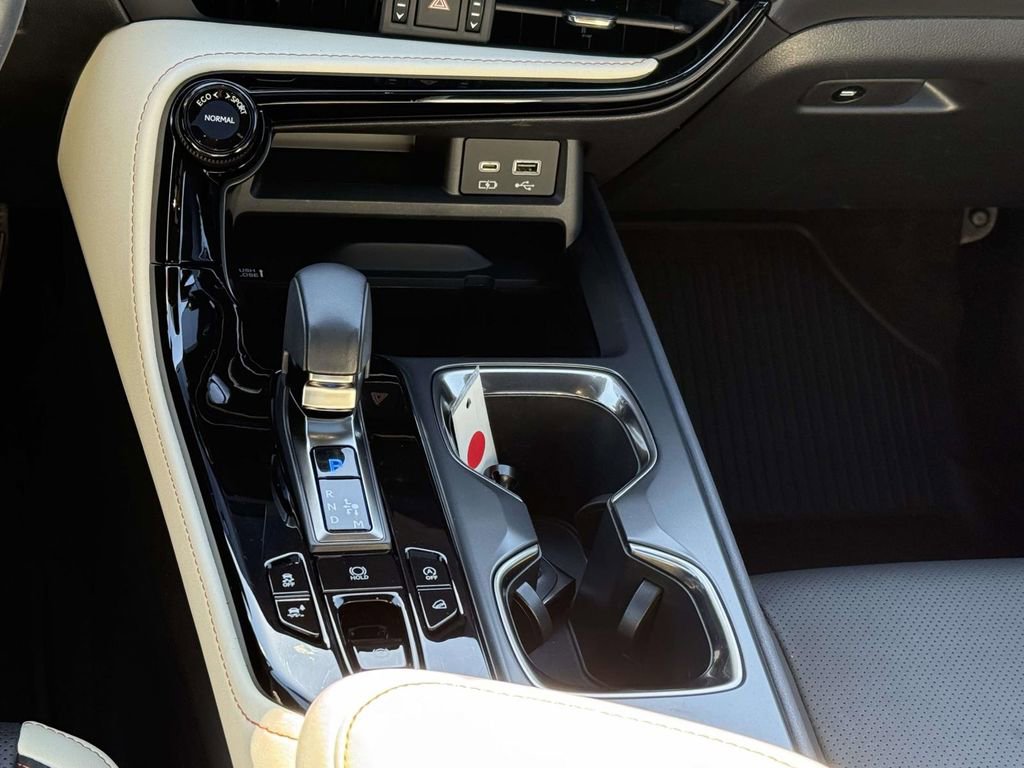 Used 2023 Lexus NX 350 AWD image 19