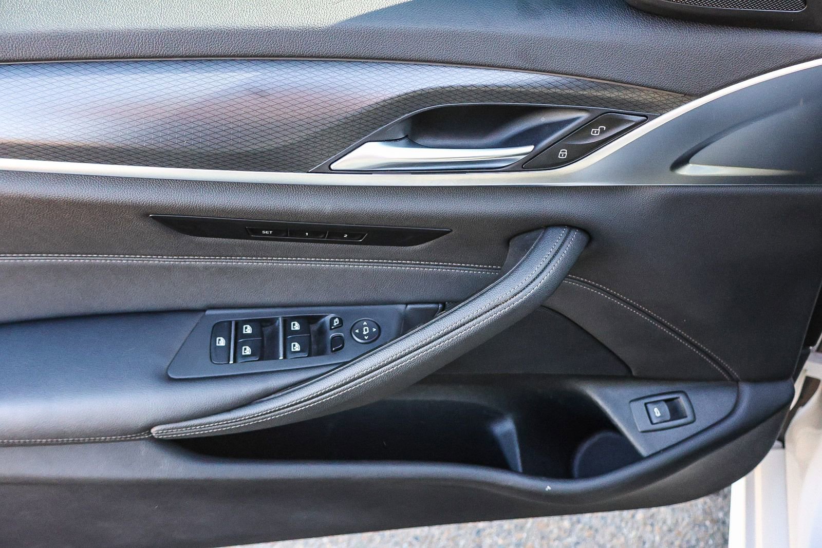 Used 2023 BMW 530i w/ M Sport Package image 33