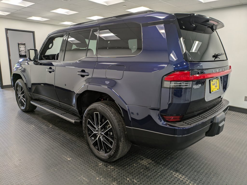 Used 2024 Lexus GX 550 image 6