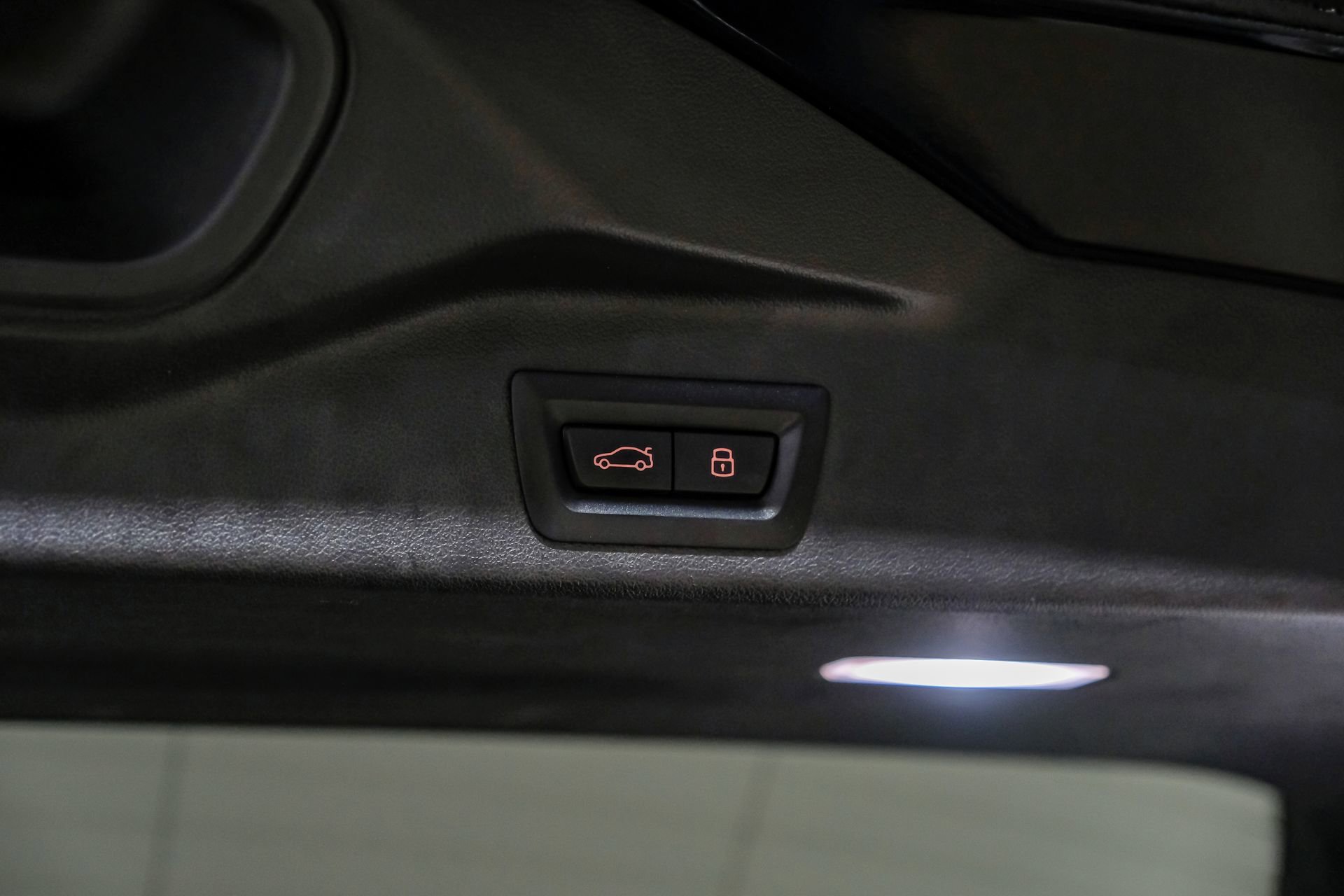 Used 2023 BMW X5 sDrive40i w/ M Sport Package image 59