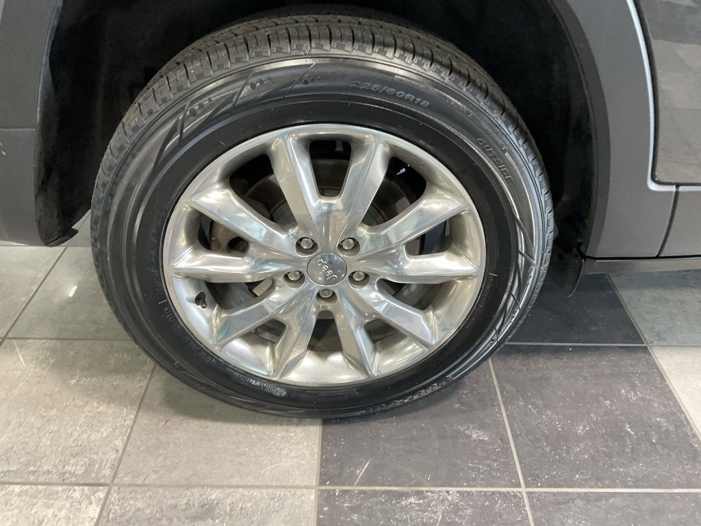 Used 2015 Jeep Cherokee Limited w/ Trailer Tow Group image 7