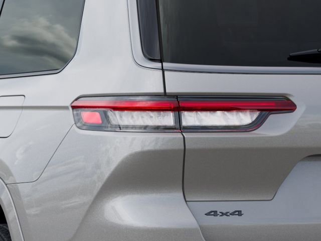 New 2026 Jeep Grand Cherokee L Summit AWD/4WD image 9