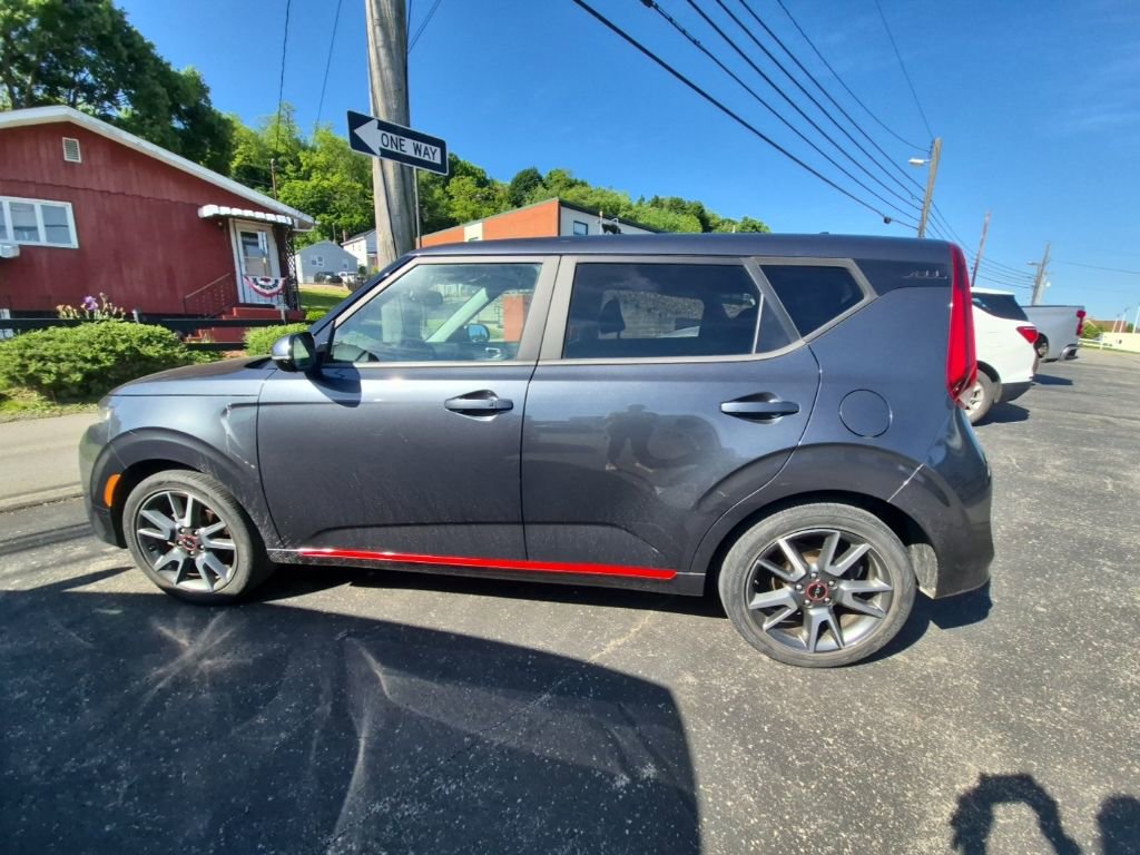 Used 2022 Kia Soul GT-Line FWD image 4
