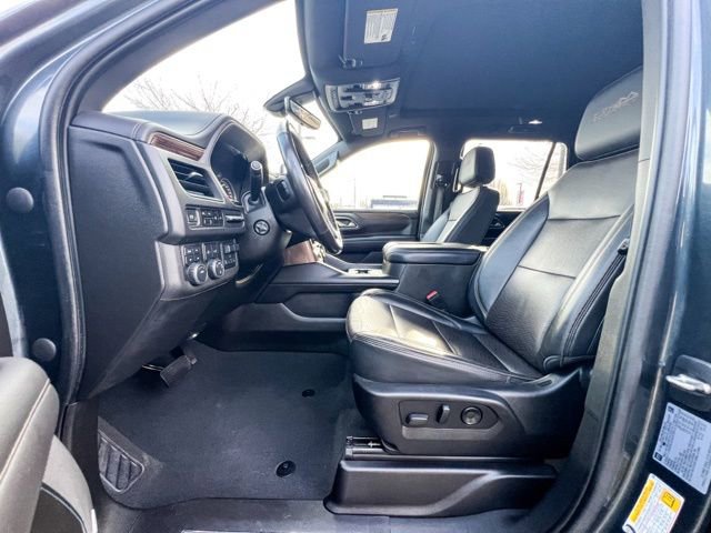 Used 2021 Chevrolet Tahoe High Country w/ Premium Package image 16