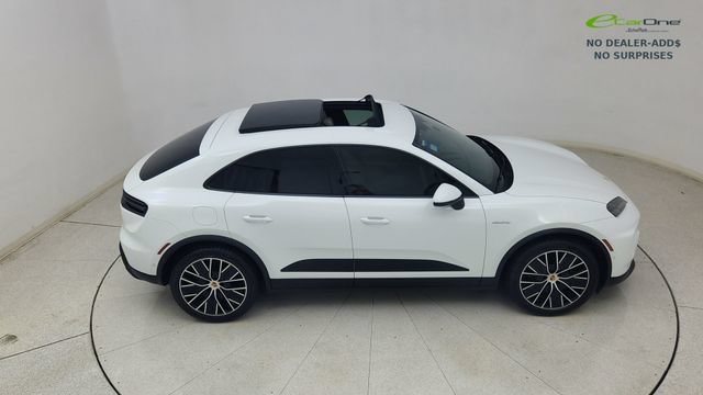 Used 2025 Porsche Macan Electric RWD image 78