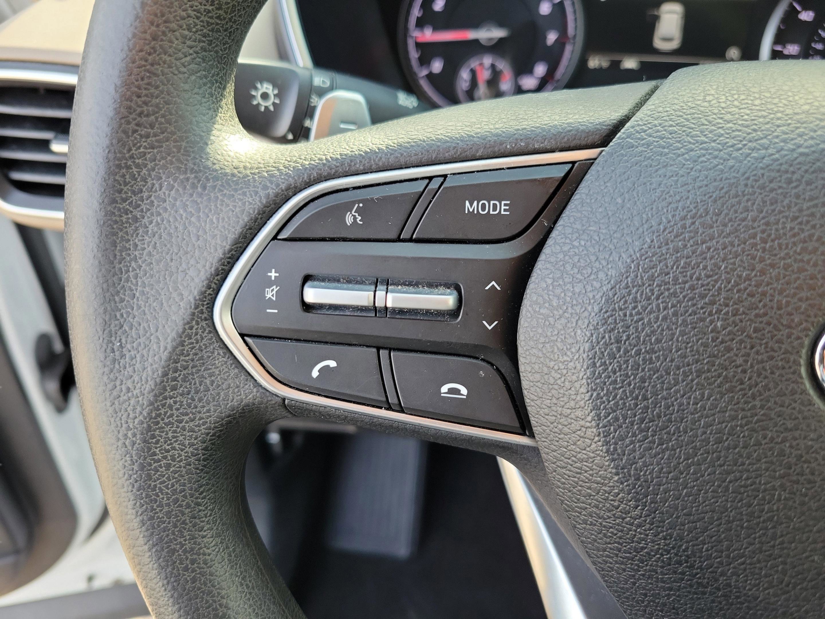 Certified 2023 Hyundai Santa Fe SE image 18