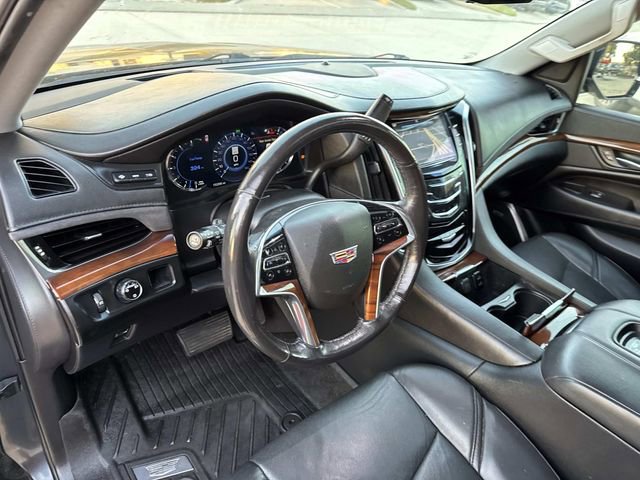 Used 2019 Cadillac Escalade ESV Premium Luxury w/ LPO, Radiant Package image 19