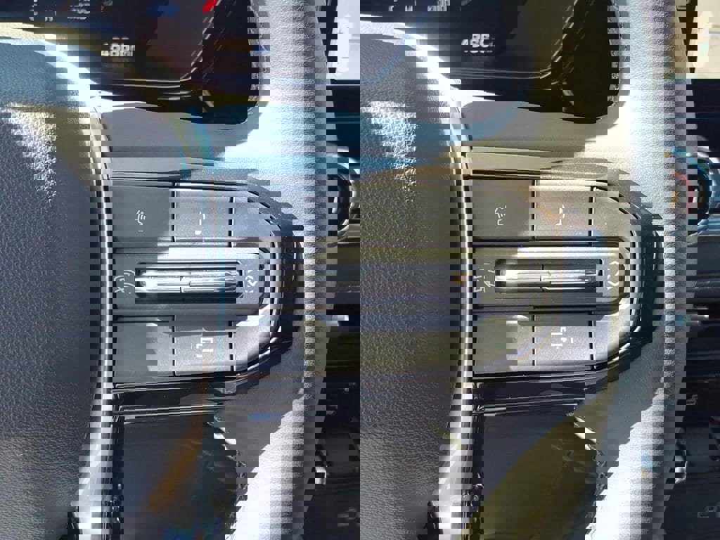 New 2026 Chevrolet Colorado LT image 16