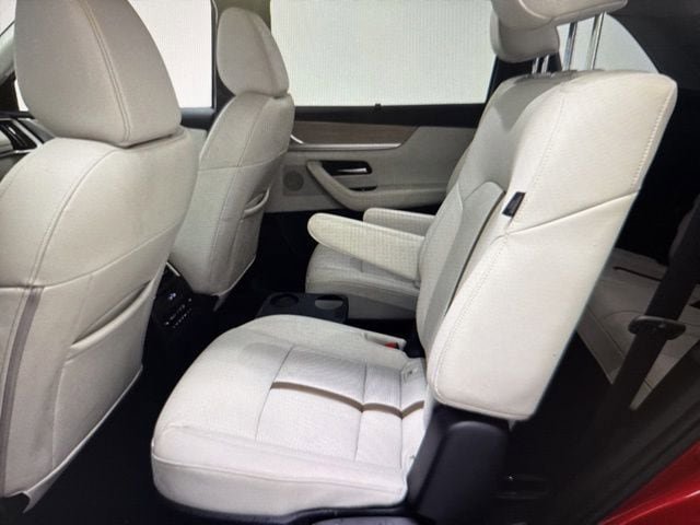 Used 2024 MAZDA CX-90 Plug-In Hybrid w/ Premium Plus AWD/4WD image 8