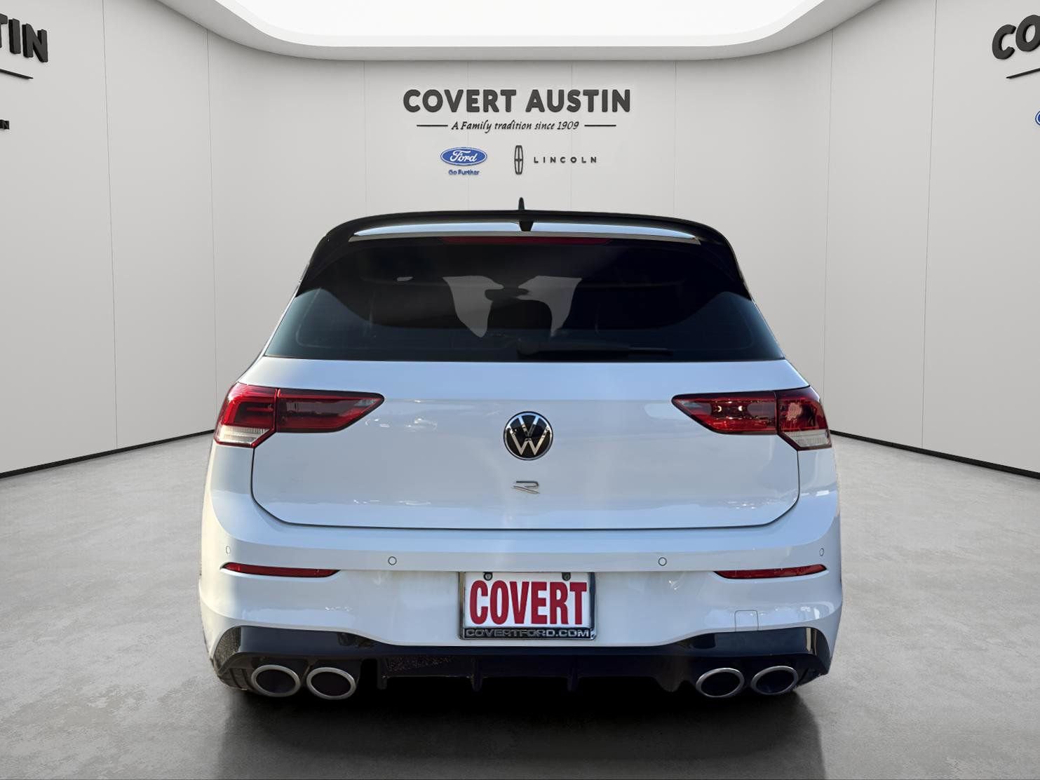 Used 2024 Volkswagen Golf R image 4