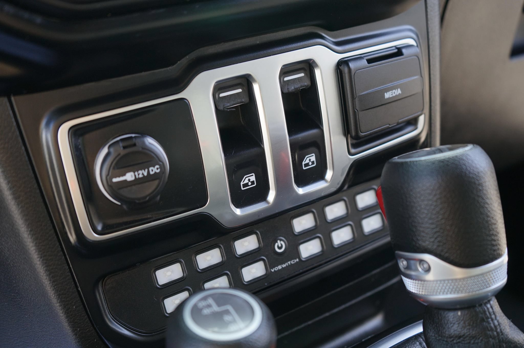 Used 2022 Jeep Wrangler Sport AWD/4WD image 18
