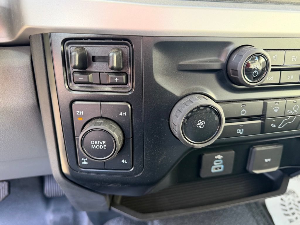 New 2023 Ford F250 XL w/ XL Chrome Package AWD/4WD image 23