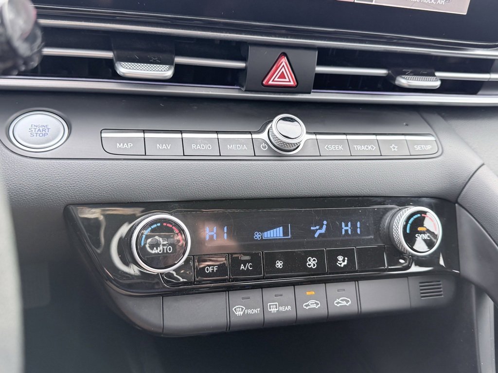 Certified 2024 Hyundai Elantra SEL image 16