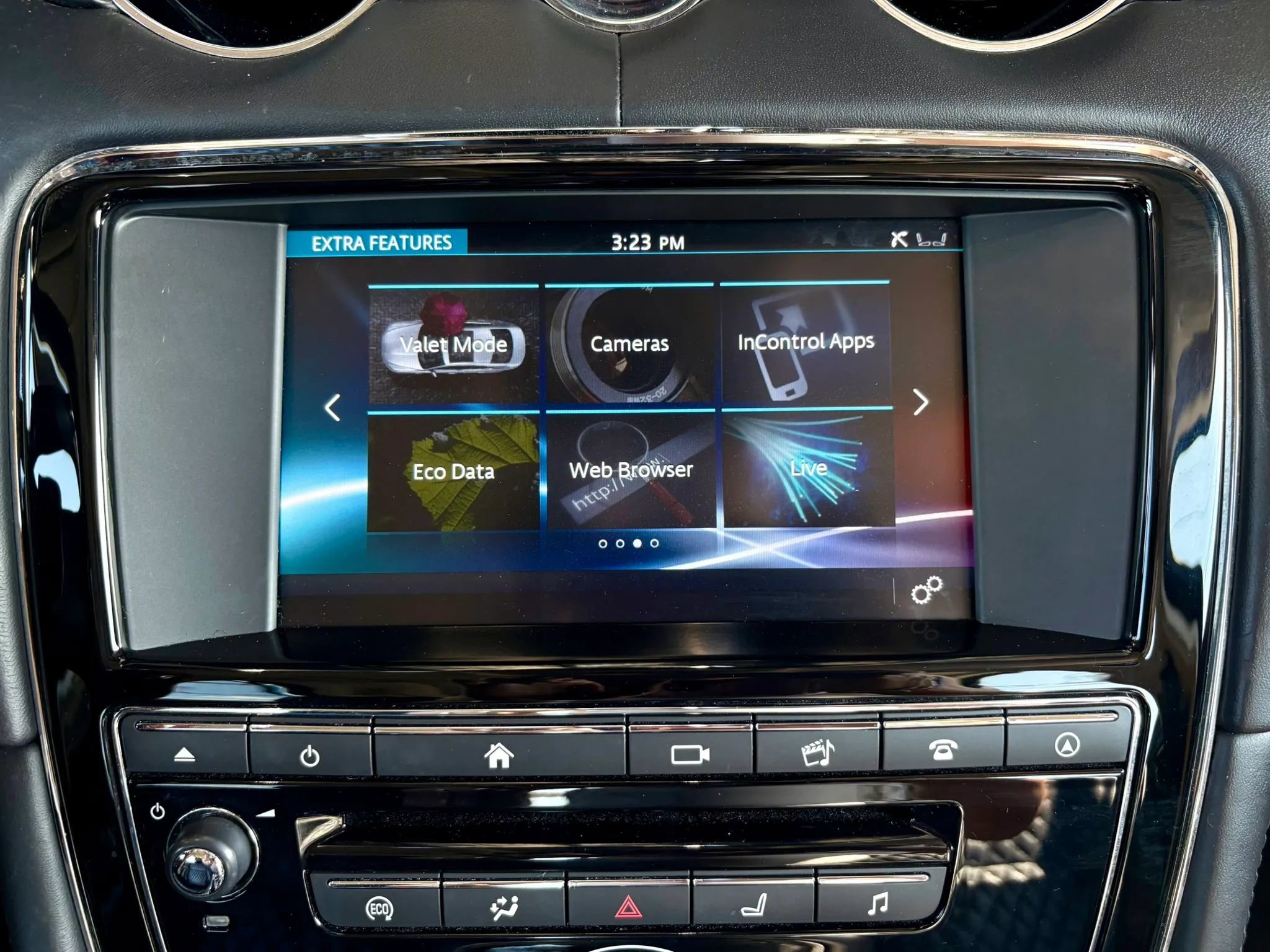 Used 2016 Jaguar XJ L Portfolio RWD image 30
