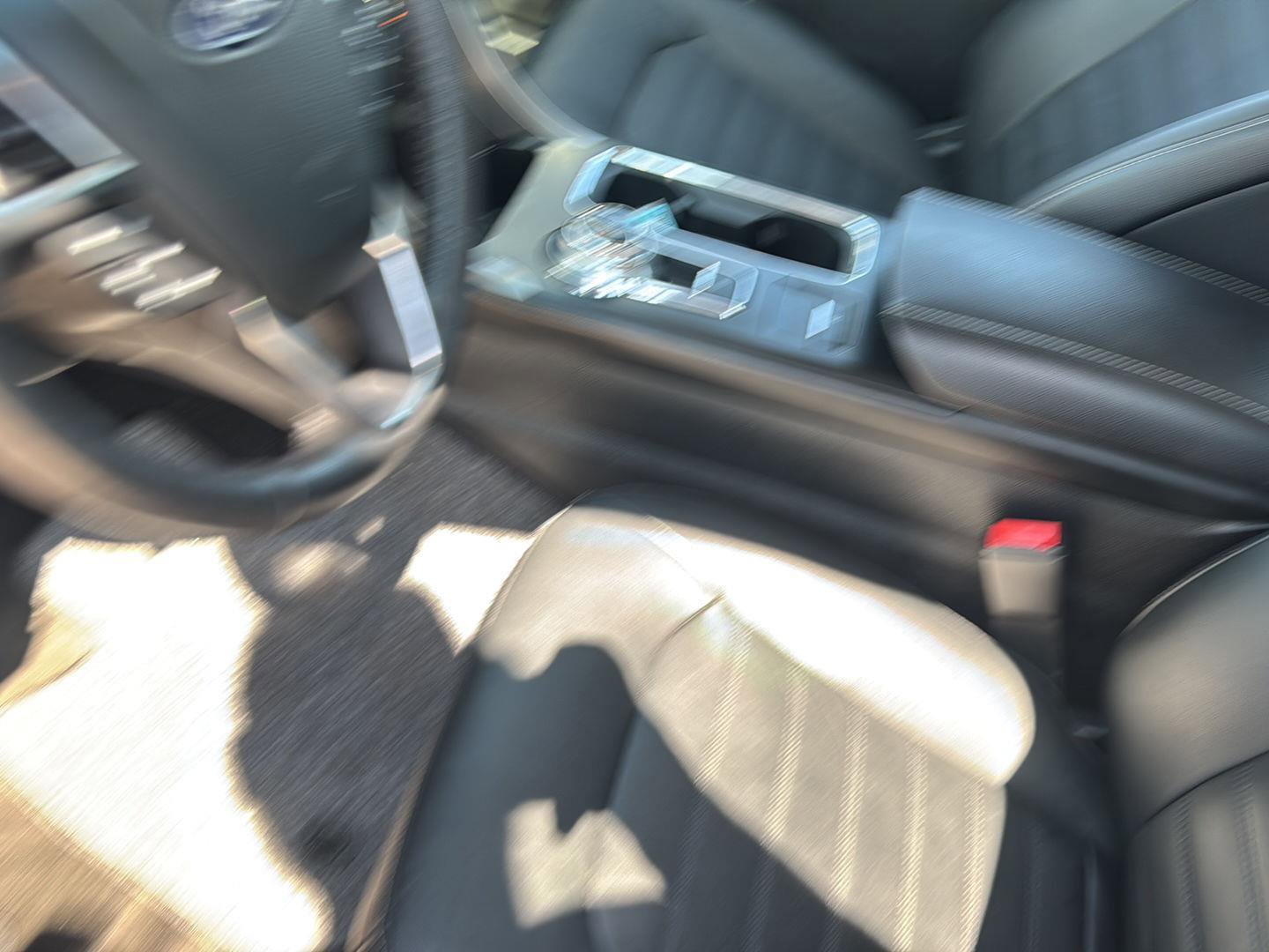 Used 2018 Ford Fusion SE image 16