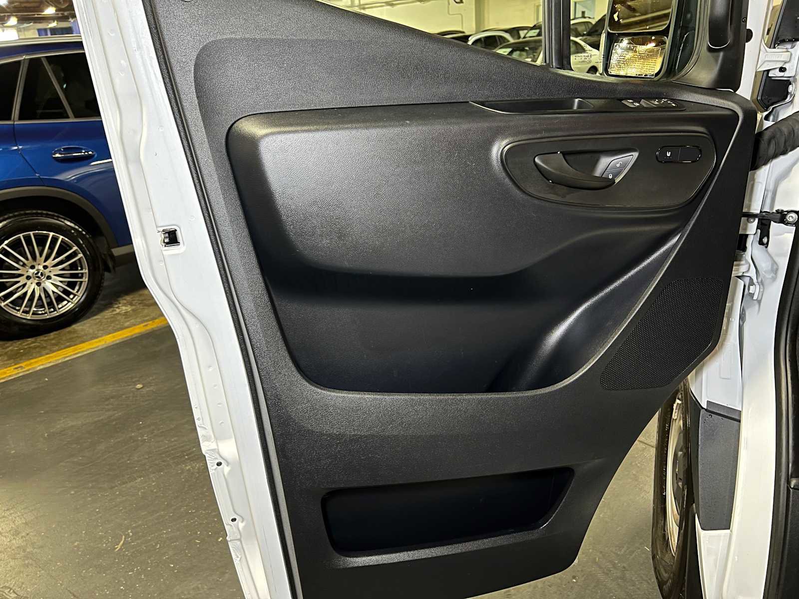 Used 2025 Mercedes-Benz Sprinter 2500 image 17