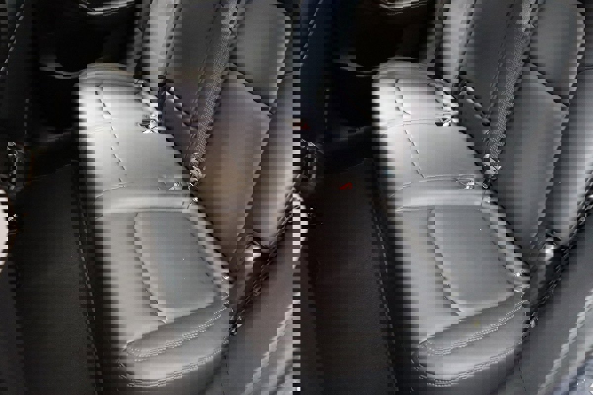 Used 2023 Tesla Model Y Long Range image 33