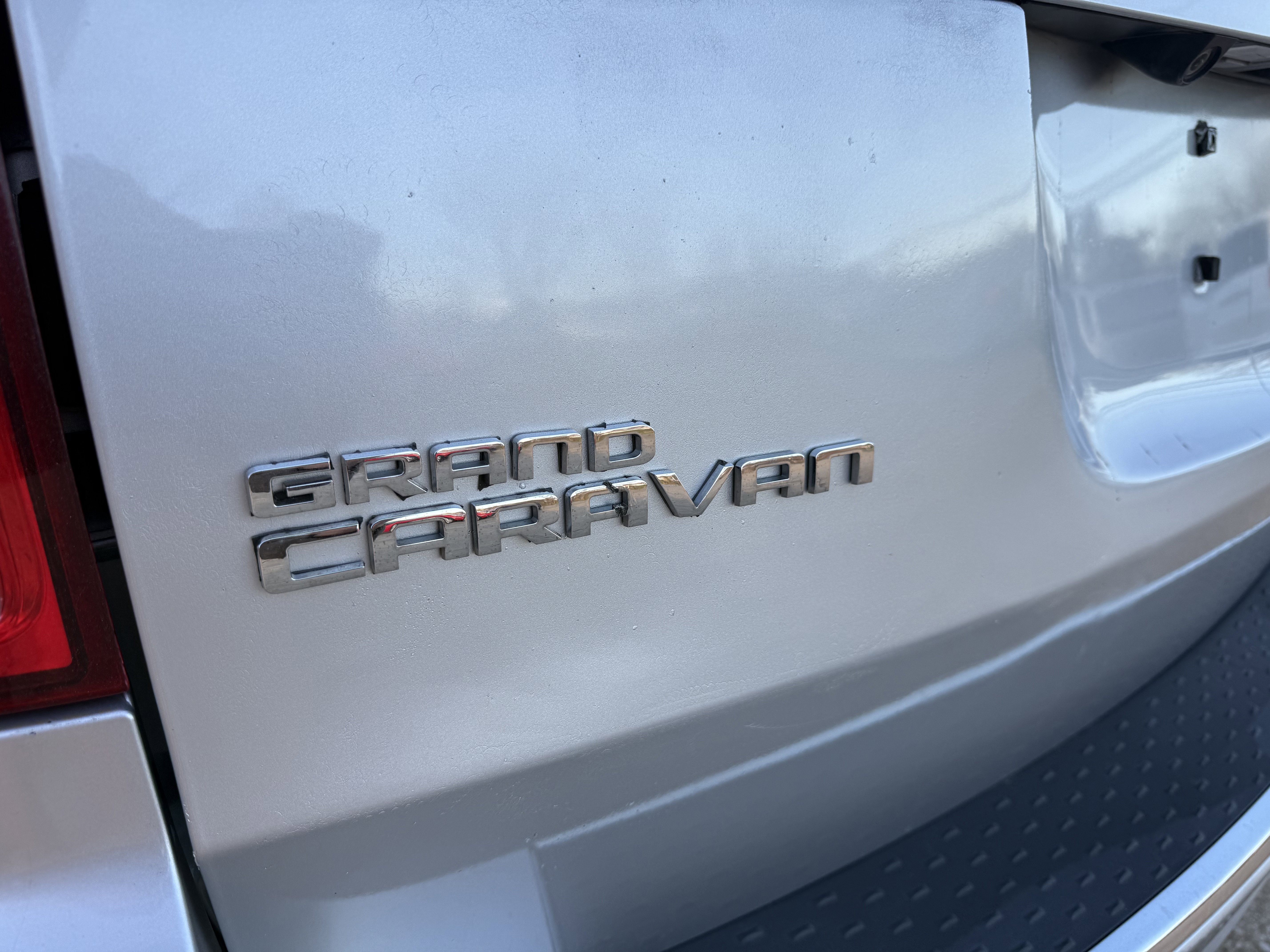 Used 2011 Dodge Grand Caravan Crew w/ Safety Sphere Group FWD image 10