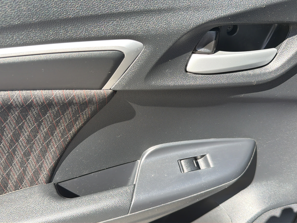 Used 2018 Honda Fit Sport image 21