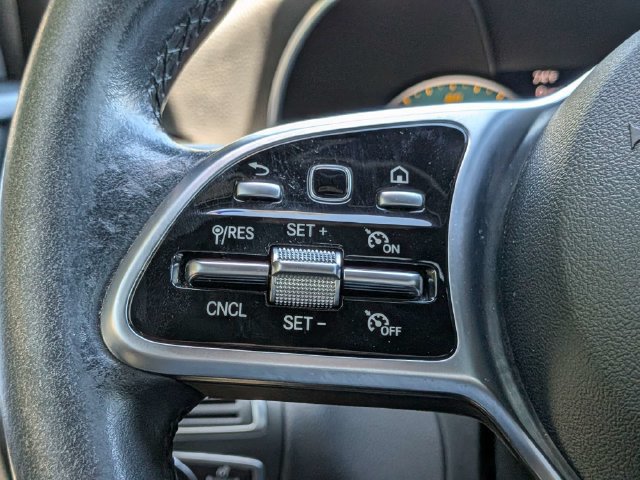 Used 2021 Mercedes-Benz C 300 Sedan image 27
