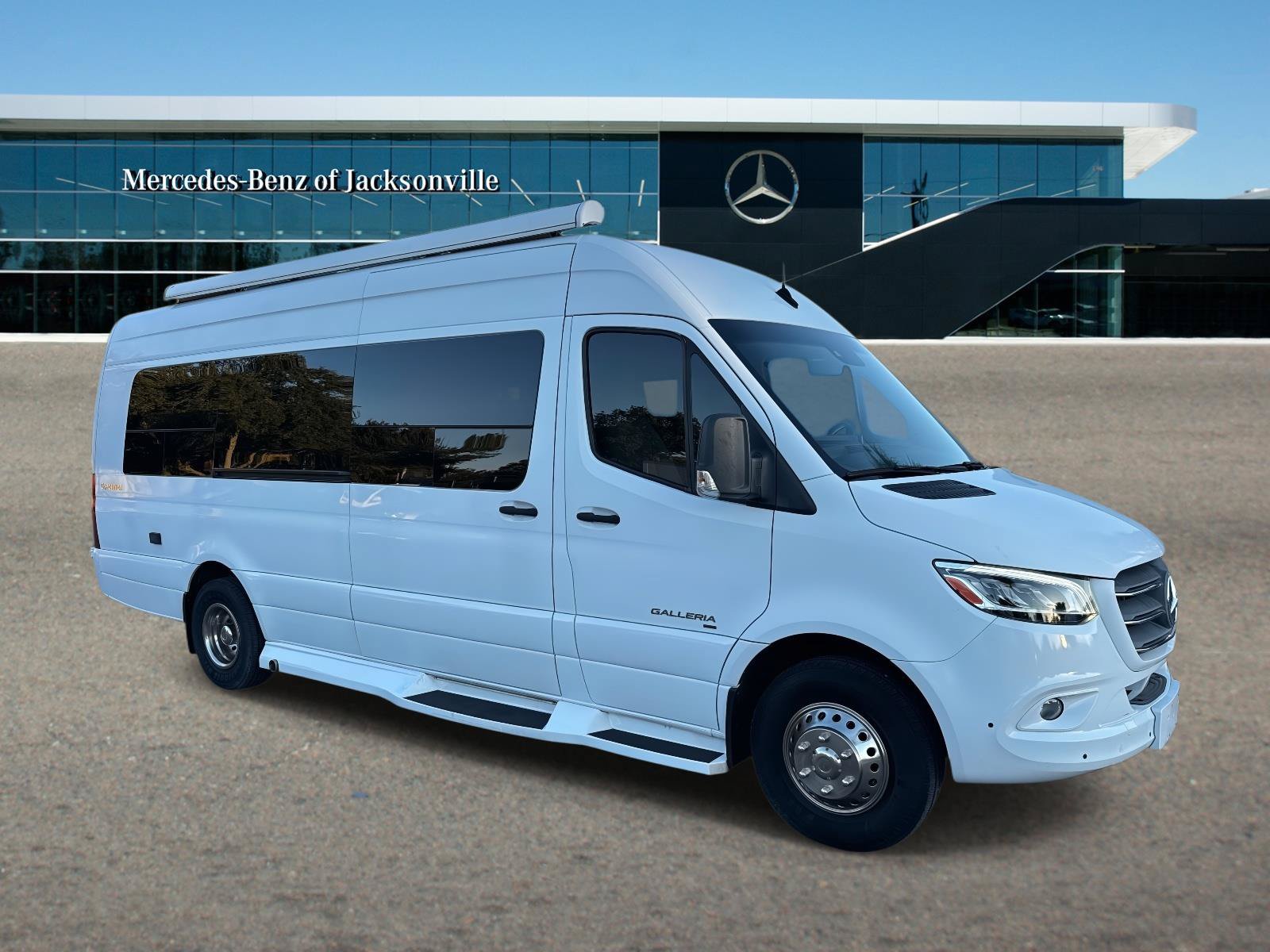Used 2020 Mercedes-Benz Sprinter 3500 image 1