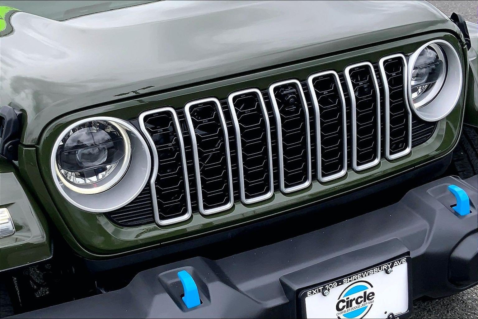 Certified 2024 Jeep Wrangler Unlimited Sahara w/ Technology Group AWD/4WD image 29