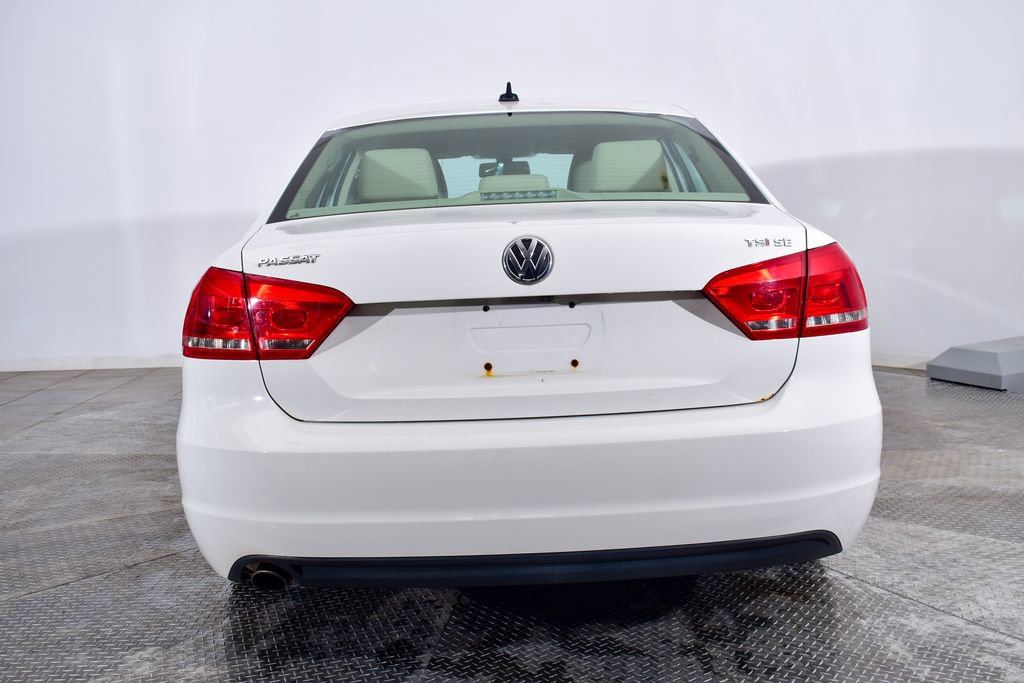 Used 2015 Volkswagen Passat 1.8T SE image 4