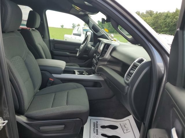 Used 2026 RAM 1500 Express AWD/4WD image 22