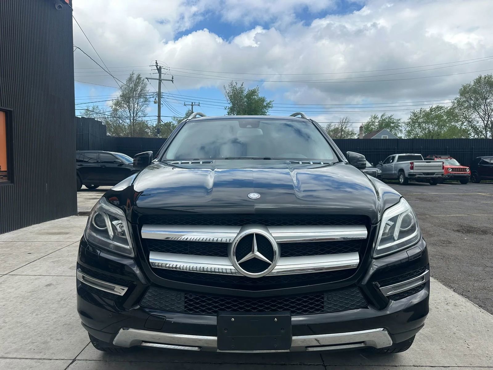 Used 2016 Mercedes-Benz GL 450 4MATIC image 2