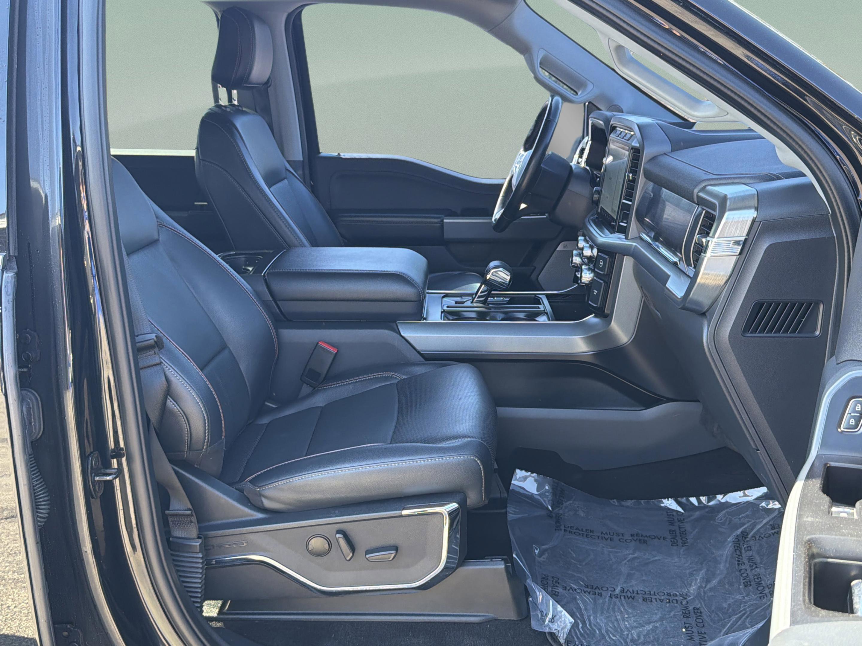 Used 2023 Ford F150 Lariat w/ Trailer Tow Package image 30