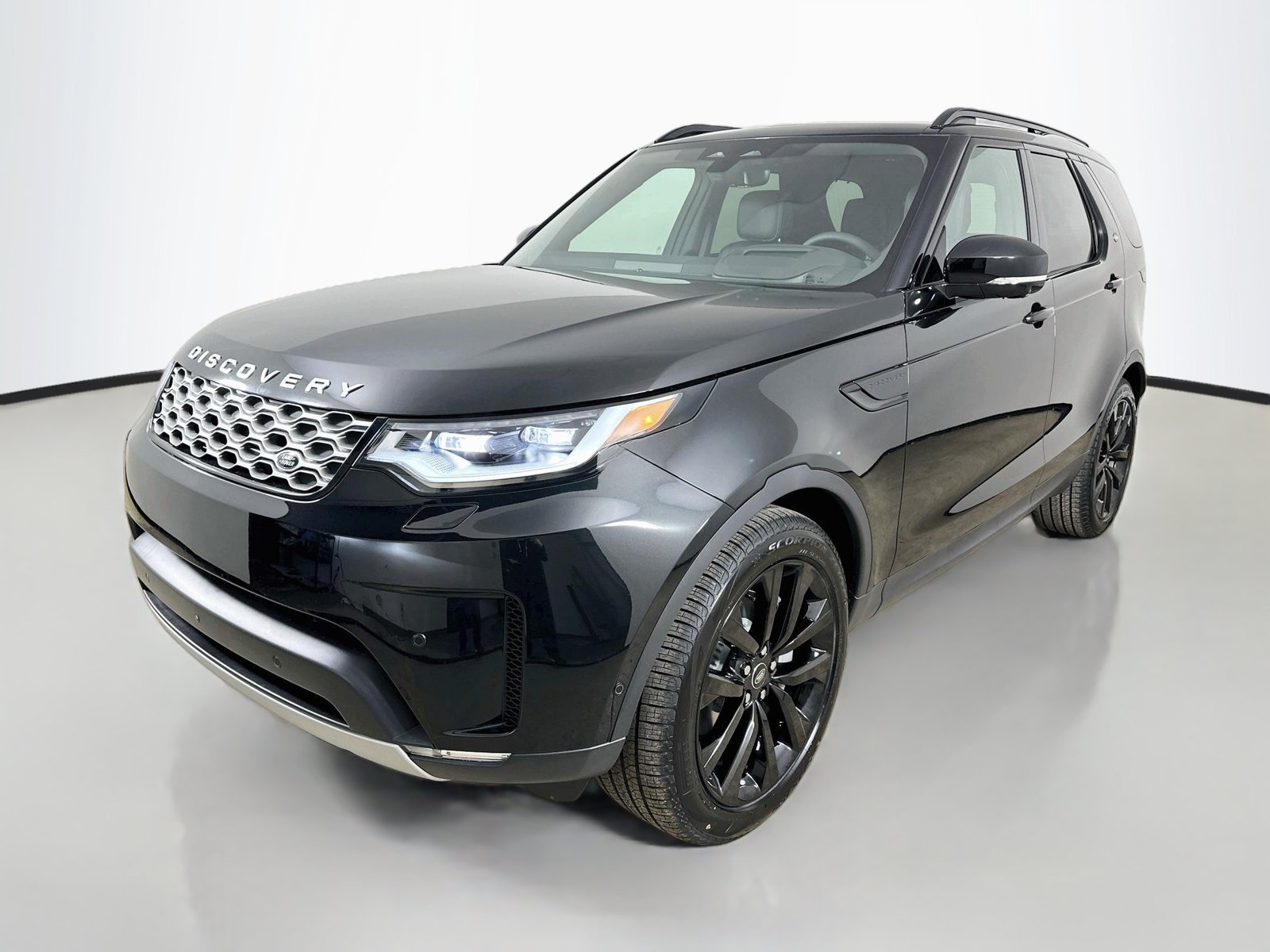 New 2026 Land Rover Discovery S