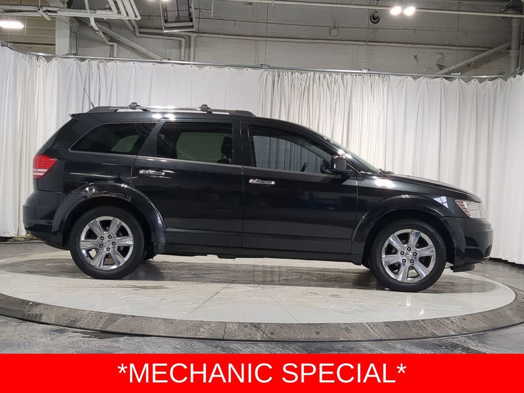Used 2010 Dodge Journey R/T w/ Navigation & Sound Group I image 15